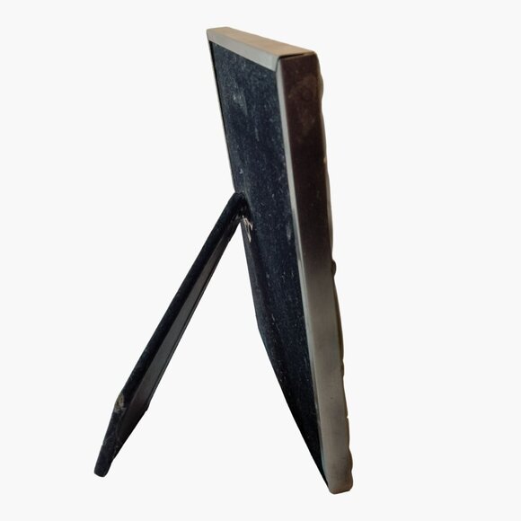 Decorative Silver Tone Picture Frame  Leaf Design Free Standing Desktop 3 x 5 - Picture 3 of 5